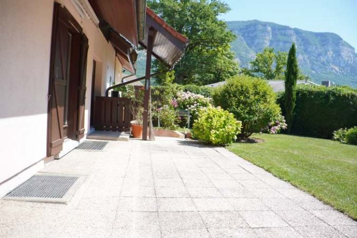 Maison à louer à Veyier Genève