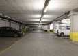Parkplätze im Untergeschoss und draussen verfügbar